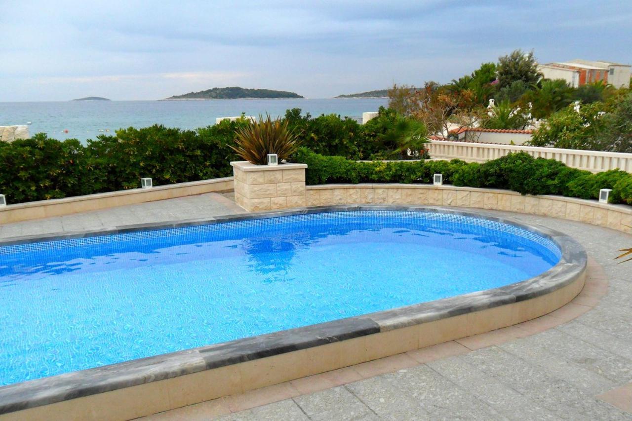 Family Friendly Apartments With A Swimming Pool Rogoznica - 7557 Ngoại thất bức ảnh