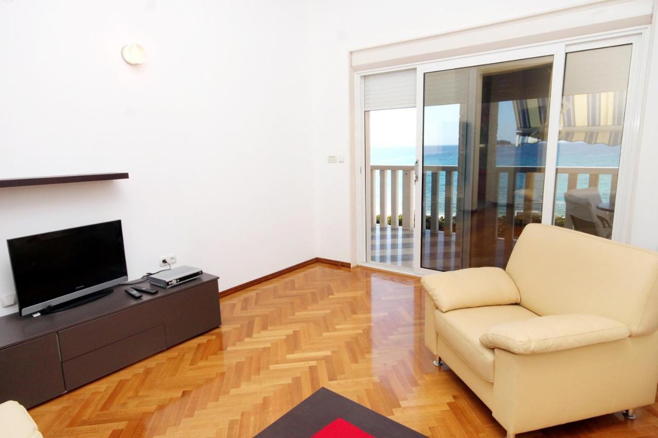 Family Friendly Apartments With A Swimming Pool Rogoznica - 7557 Ngoại thất bức ảnh