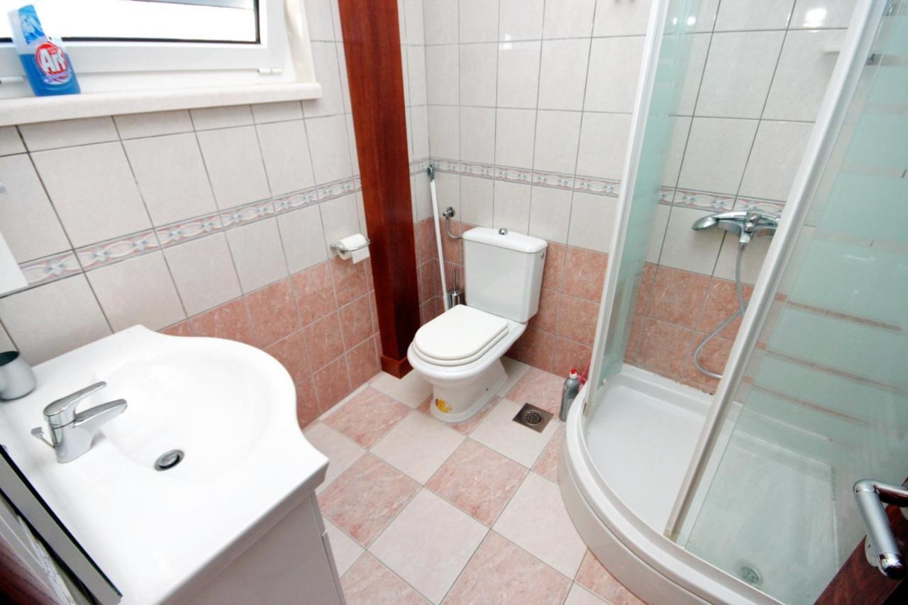 Family Friendly Apartments With A Swimming Pool Rogoznica - 7557 Ngoại thất bức ảnh