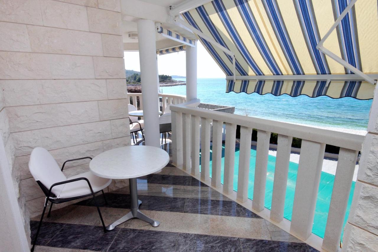 Family Friendly Apartments With A Swimming Pool Rogoznica - 7557 Ngoại thất bức ảnh